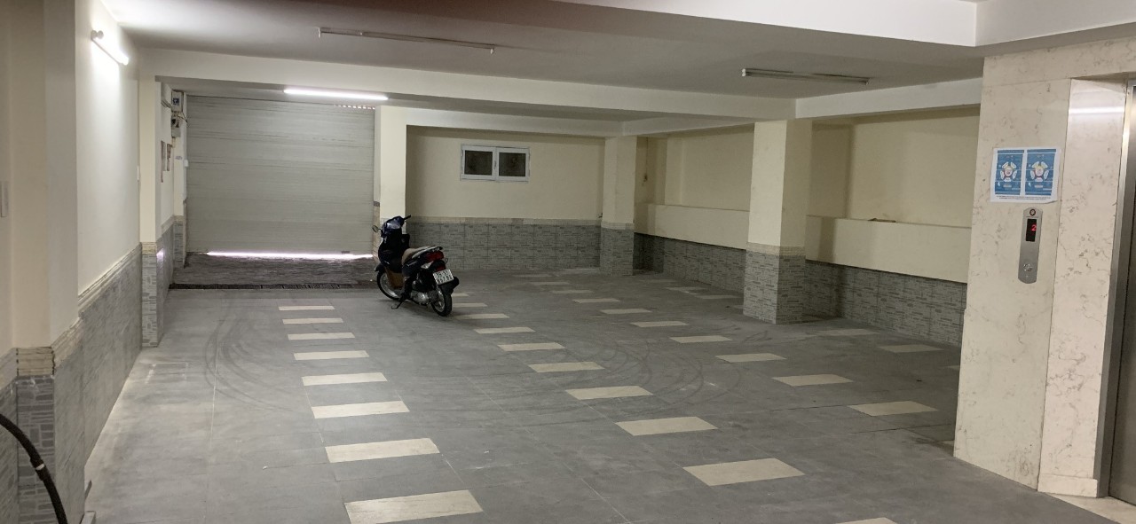 Cho thuê Tòa Nhà Văn Phòng MT đường Hoa Lan,P2  Q.PN